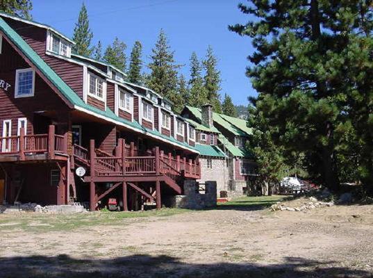 Strawberry Lodge Upper Forni Exterior foto