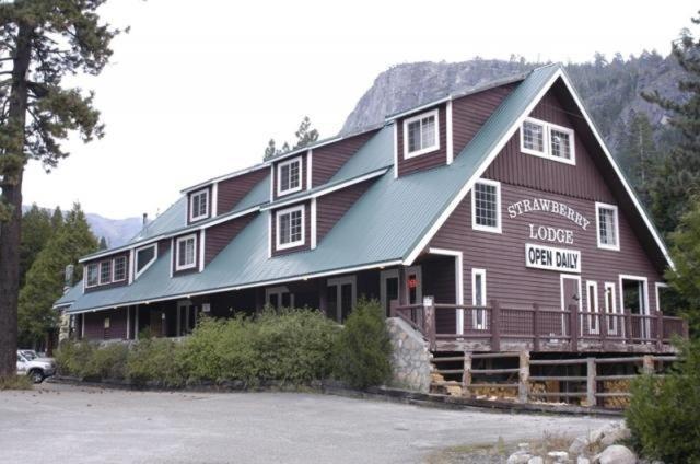 Strawberry Lodge Upper Forni Exterior foto